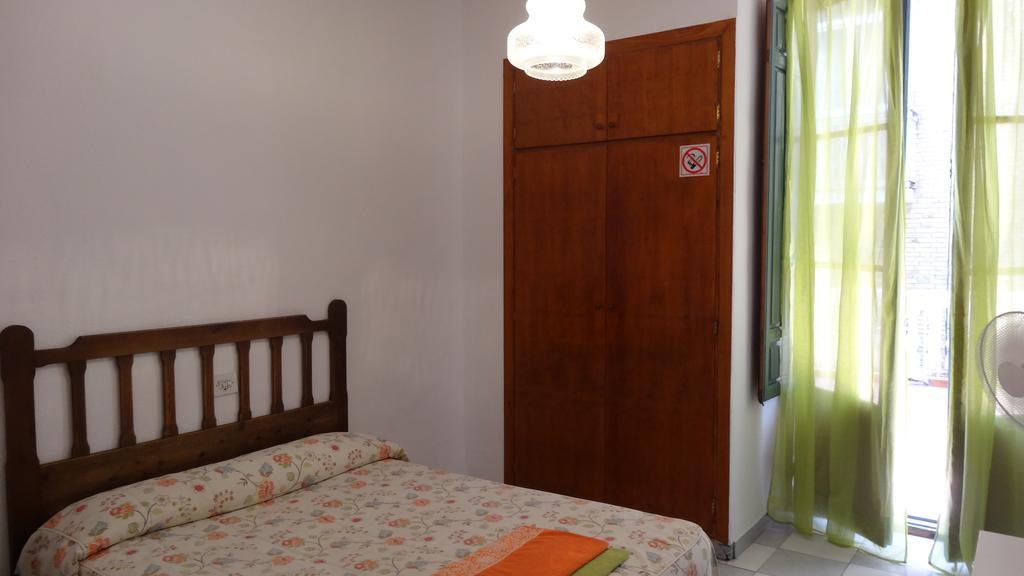 Pension Olympia グラナダ 部屋 写真